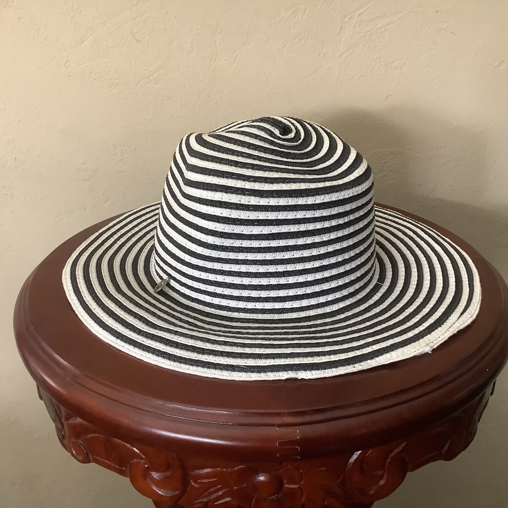 Marilyn Monroe Hats One Size - Picture 2 of 6